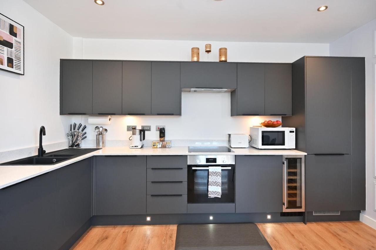 Spacious Designer 2Br Executive Apt, Near Beach & Marina, Central Location Ramsgate Exterior photo