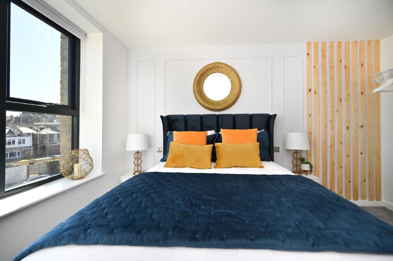 Spacious Designer 2Br Executive Apt, Near Beach & Marina, Central Location Ramsgate Exterior photo